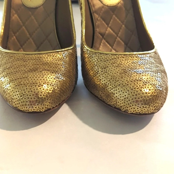 CHANEL Quilted Sequin Satin round toe gold celebrity heels size 6.5 - Picture 6 of 16